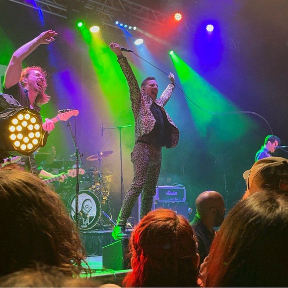 Meet your Posher, Christina - Picture 12 of 15